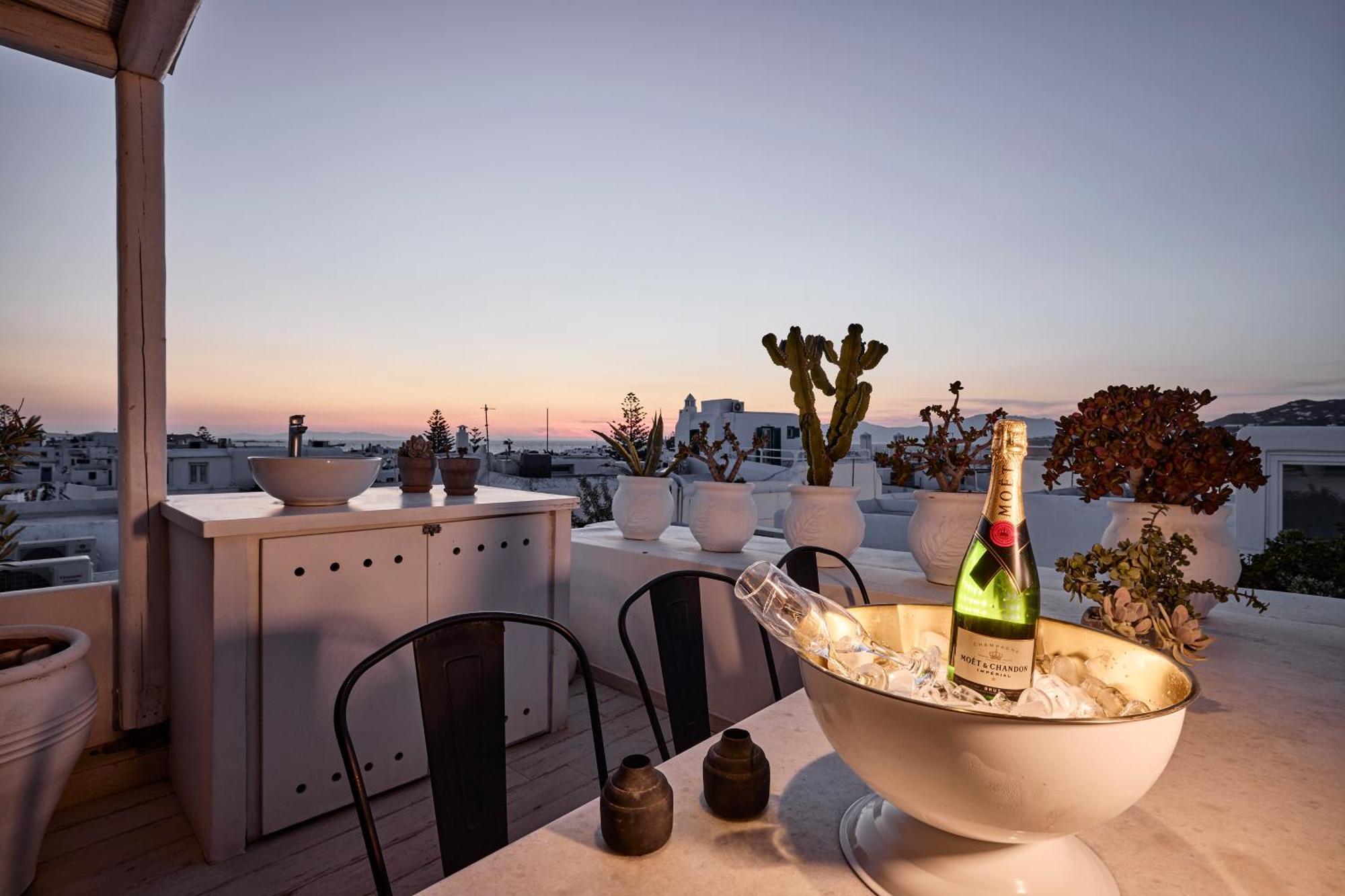 Elaia Luxury Suites Mykonos Mykonos Town Exterior photo